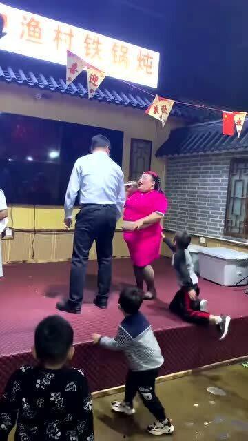 男士长丝袜超短裙,男士时尚新潮流