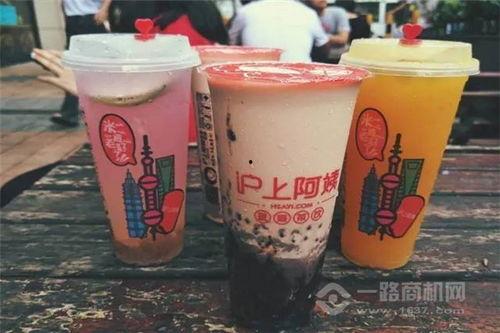 爆料奶茶阿姨的视频,一杯奶茶背后的温情故事