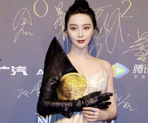 明星模型被,揭秘娱乐圈的虚拟与现实交织之谜