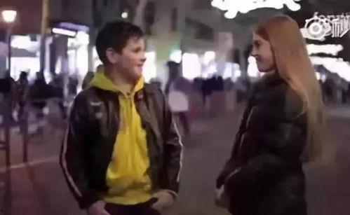 男生喜欢女生摸下面视频,摸下面视频背后的情感密码